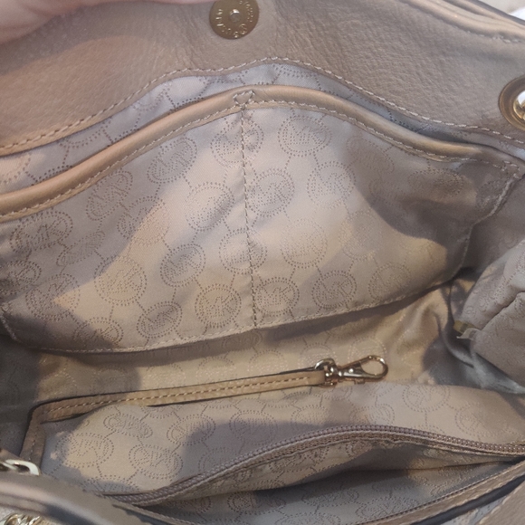 Michael Kors Small Gold Jet Set Chain Shoulder Bag chain beige tan cream casual - Picture 8 of 13